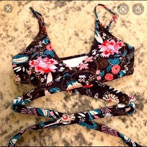 CUPSHE Wrap Bikini